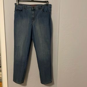 Women’s Gloria, Vanderbilt, jeans, size 16